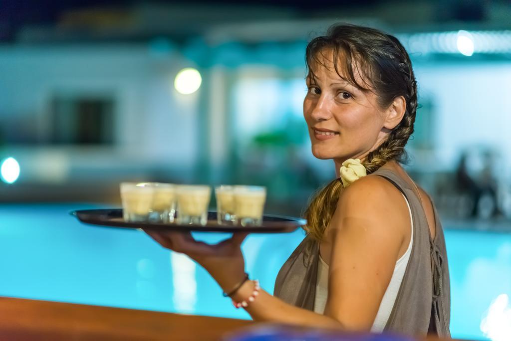Maltezana Beach Hotel Exterior foto